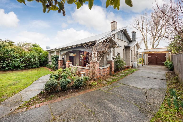 Photo of property in 67 Rangitane Street, Palmerston North, 4414