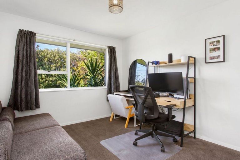 Photo of property in 484 Mairehau Road, Parklands, Christchurch, 8083