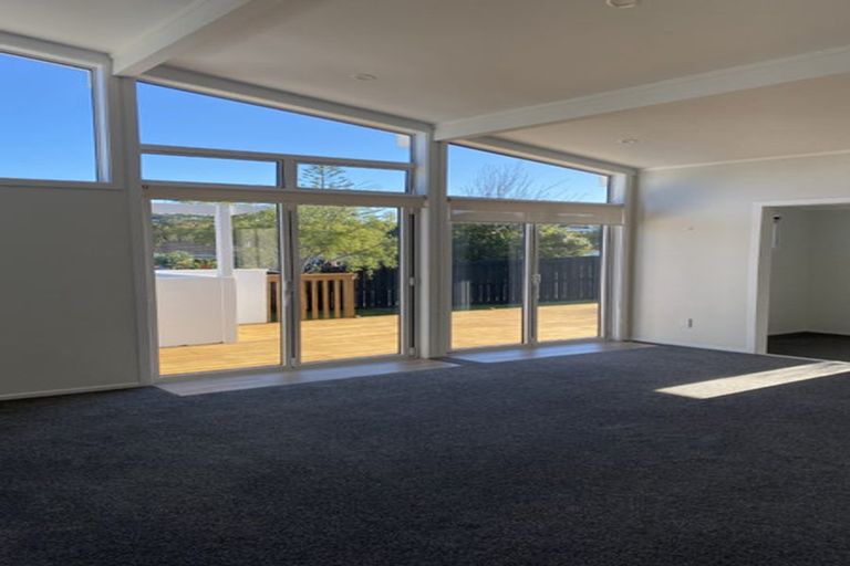 Photo of property in 43 Stredwick Drive, Torbay, Auckland, 0630