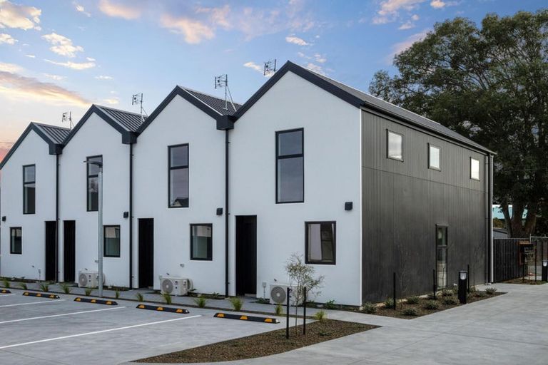 Photo of property in 4/504 Armagh Street, Linwood, Christchurch, 8011