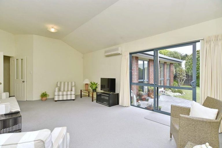 Photo of property in 33 Robert Coup Road, Kaiapoi, 7630