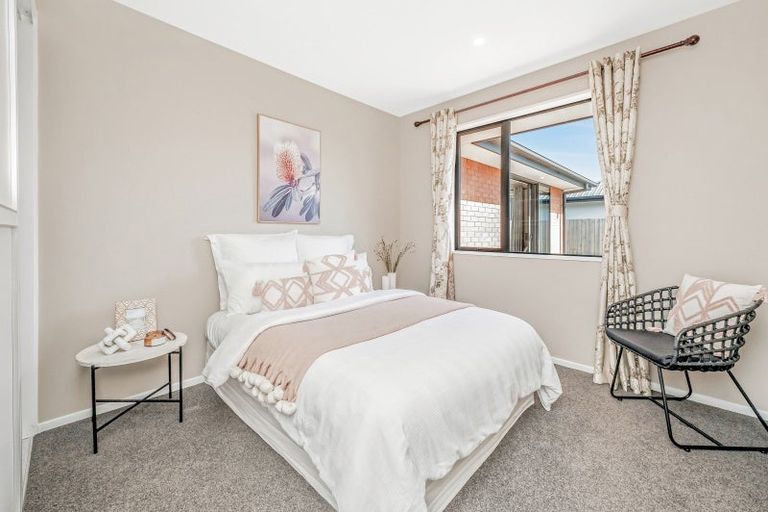 Photo of property in 17 Exeter Lane, Rolleston, 7614