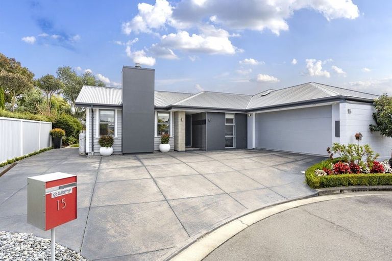 Photo of property in 15 Belgrave Drive, Rangiora, 7400
