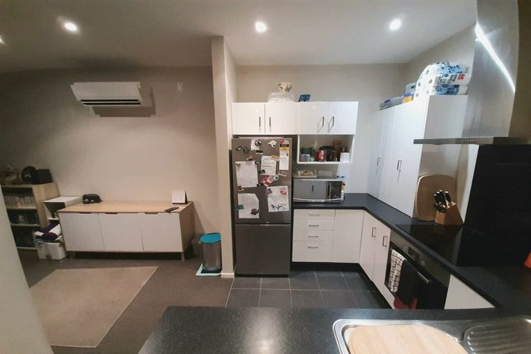 Photo of property in 9d2 Comber Place, Johnsonville, Wellington, 6037