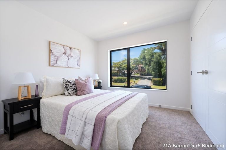 Photo of property in 21c Barron Drive, Green Bay, Auckland, 0604