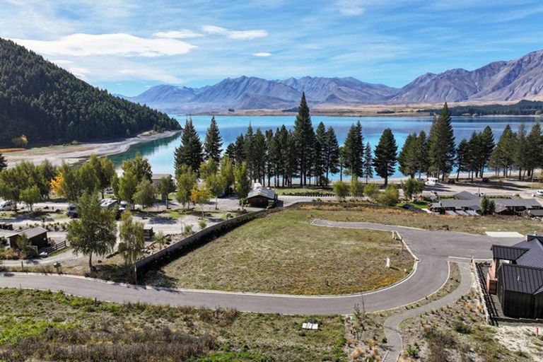 Photo of property in 17 Petes Place, Lake Tekapo, 7999