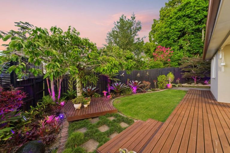 Photo of property in 5 Summerfield Lane, Albany, Auckland, 0632