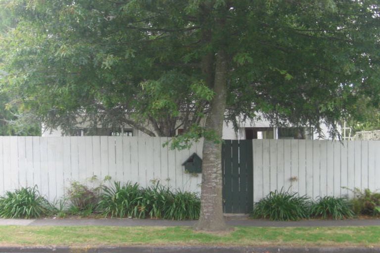 Photo of property in 3/43 Rimu Street, New Lynn, Auckland, 0600