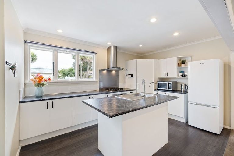 Photo of property in 1/299 Hills Road, Mairehau, Christchurch, 8013