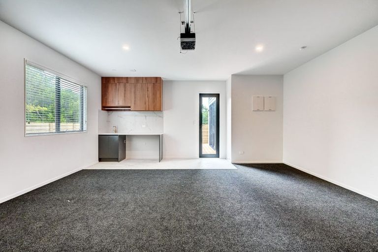 Photo of property in 19c Bardia Street, Belmont, Auckland, 0622
