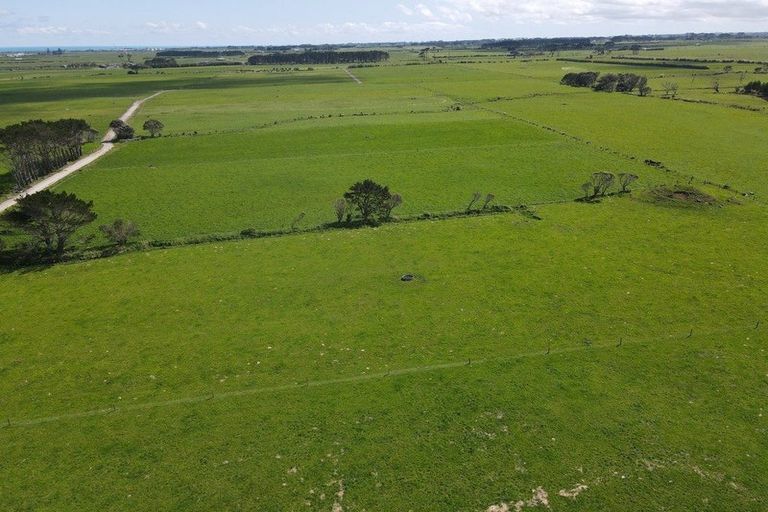 Photo of property in 189 Namu Road, Opunake, 4681