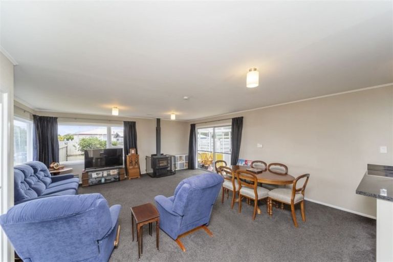 Photo of property in 8 Tawa Street, Hawera, 4610
