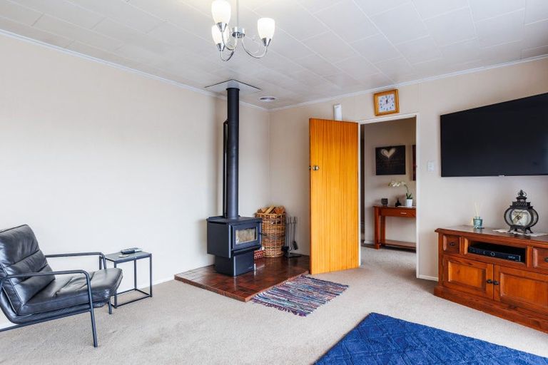 Photo of property in 11 Maire Street, Pahiatua, 4910