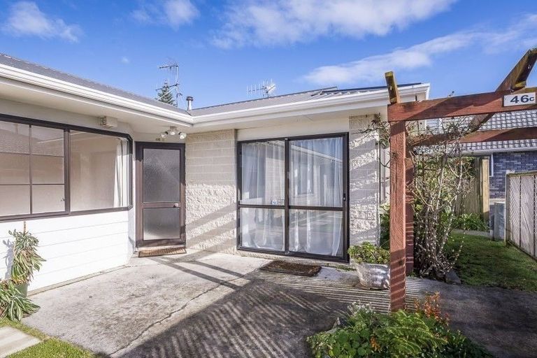 Photo of property in 46 Bluegum Road, Paraparaumu Beach, Paraparaumu, 5032