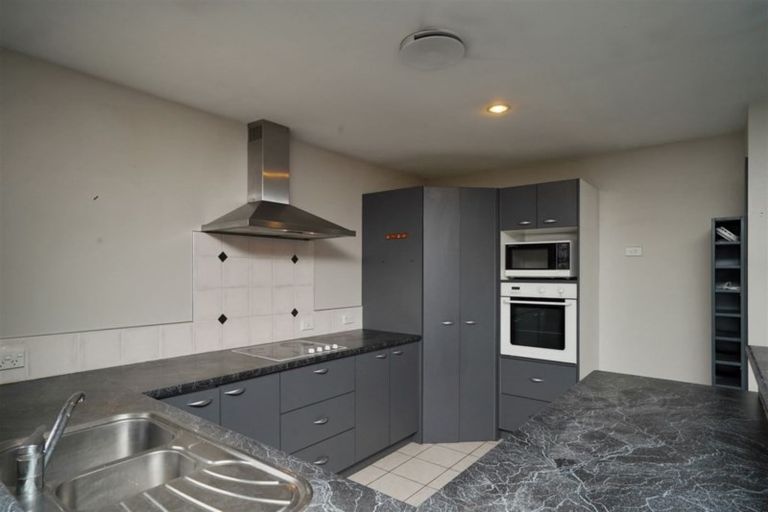 Photo of property in 3 Mollymawk Place, Woolston, Christchurch, 8023