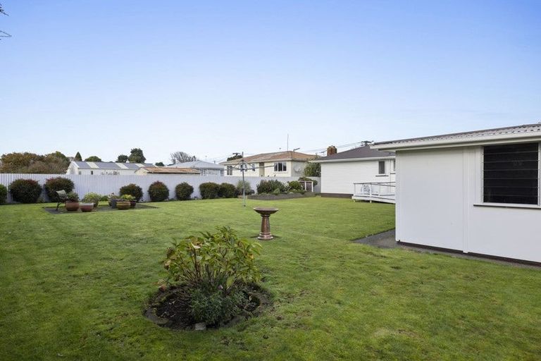 Photo of property in 42 Reid Avenue, Hawera, 4610