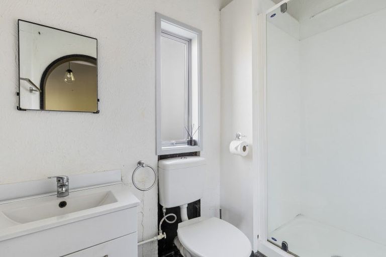 Photo of property in 130 Smart Road, Glen Avon, New Plymouth, 4372