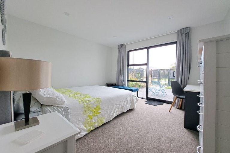 Photo of property in 10 Grey Way, Russley, Christchurch, 8042