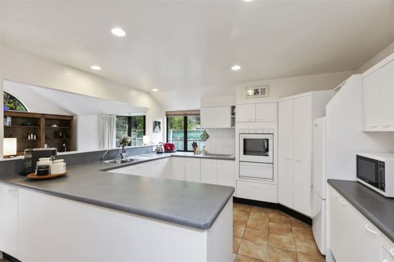 Photo of property in 19a Ngatoto Street, Khandallah, Wellington, 6035