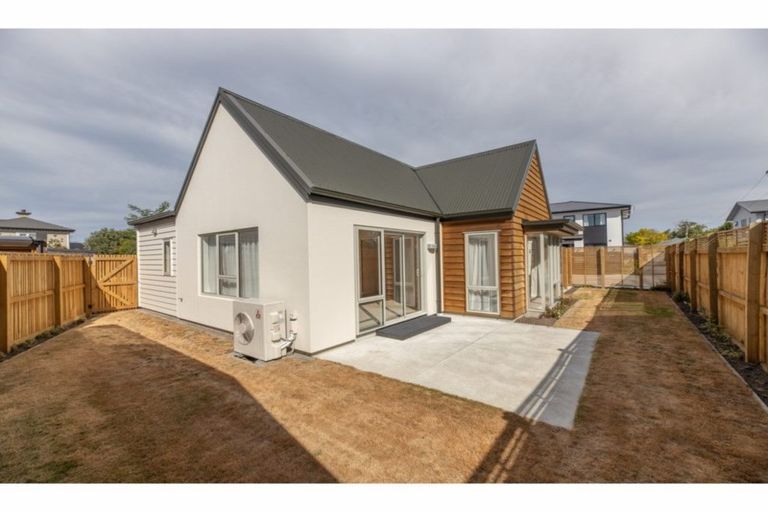 Photo of property in 13 Plynlimon Road, Fendalton, Christchurch, 8052