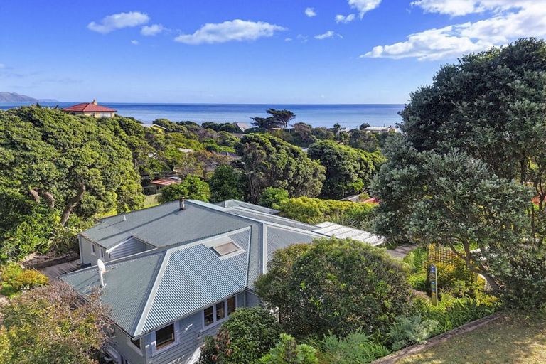 Photo of property in 7 Tangahoe Street, Paekakariki, 5034