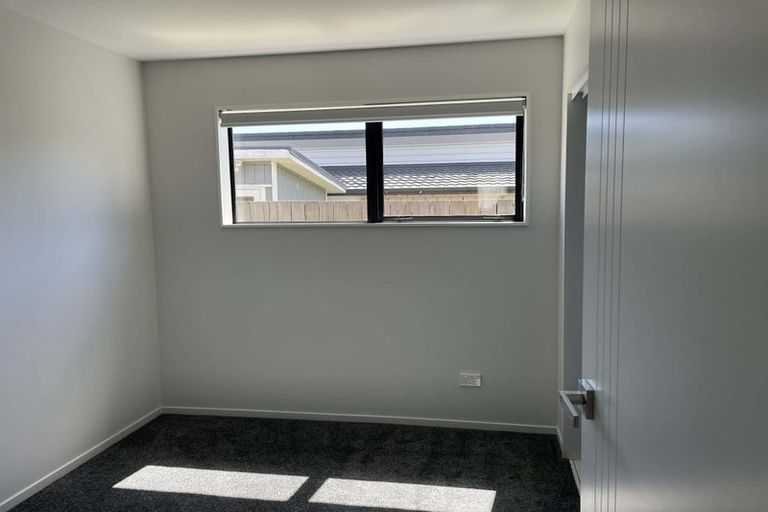 Photo of property in 18 Taupata Lane, Helensville, 0800