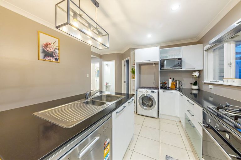 Photo of property in 1/14 Fairview Road, Papatoetoe, Auckland, 2025