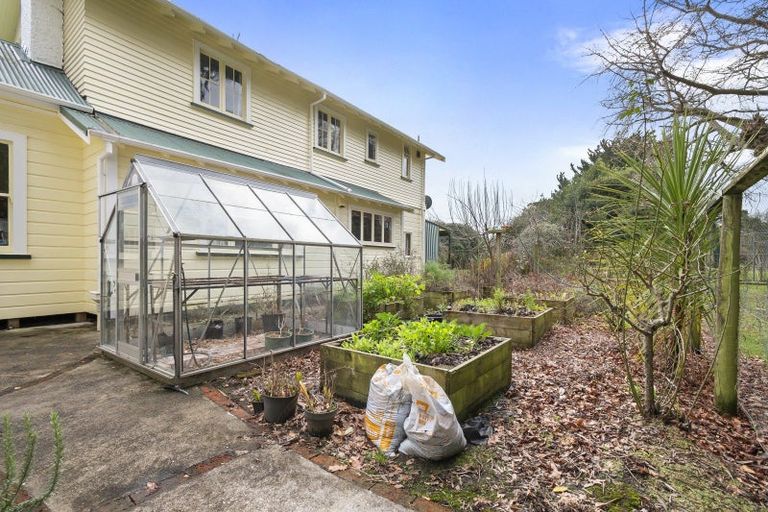 Photo of property in 7 Calico Line, Marton, 4710