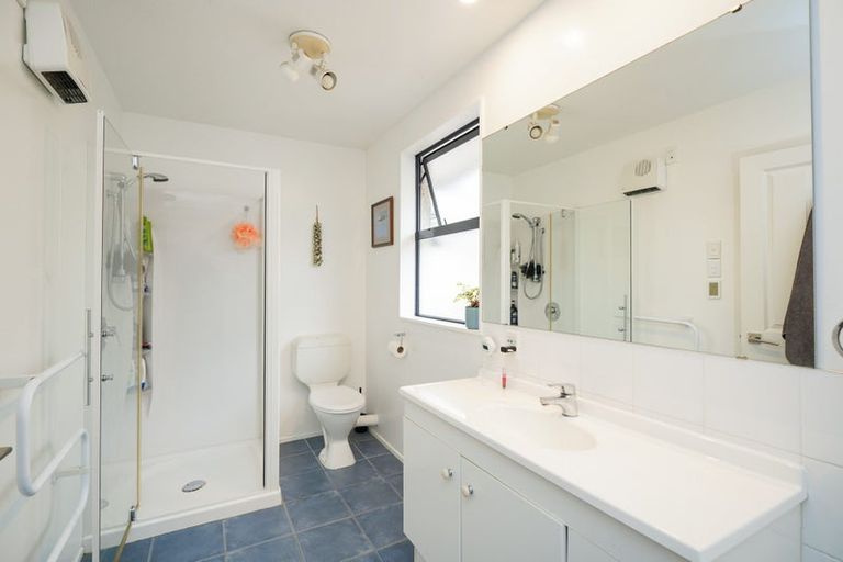 Photo of property in 64 Watt Road, Otatara, Invercargill, 9879