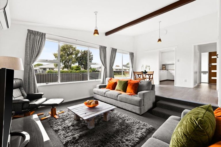 Photo of property in 35 Coventry Avenue, Tamatea, Napier, 4112