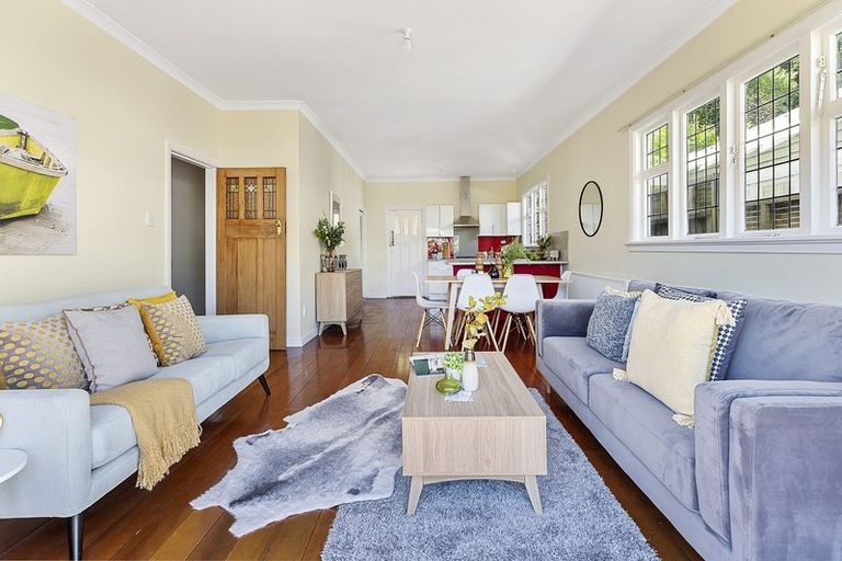 Photo of property in 11 Rimu Road, Kelburn, Wellington, 6012