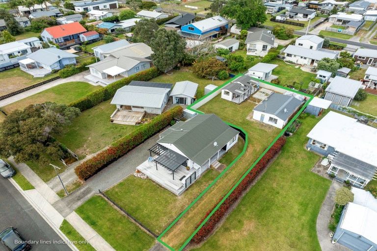 Photo of property in 215b Kiwi Road, Whangamata, 3620