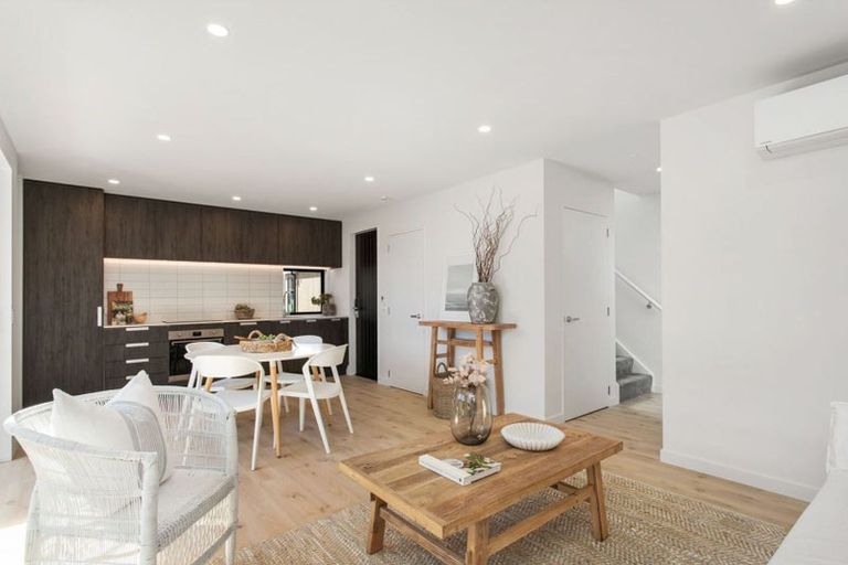 Photo of property in 27 Division Street, Riccarton, Christchurch, 8041