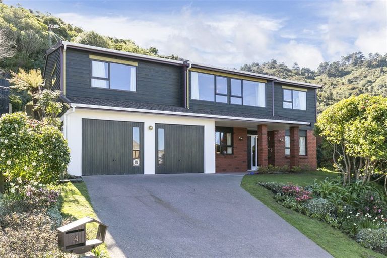 Photo of property in 14 Satara Crescent, Khandallah, Wellington, 6035