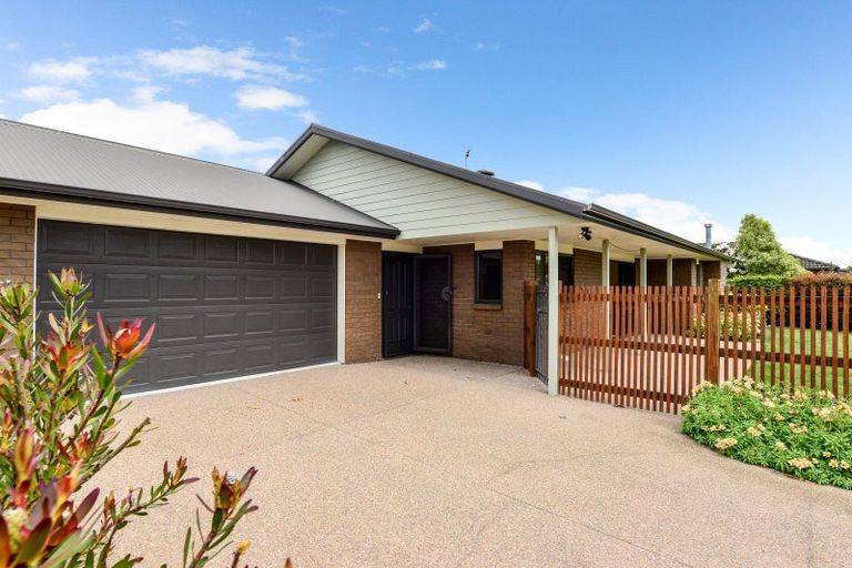 Photo of property in 7 Milbrook Place, Chartwell, Hamilton, 3210