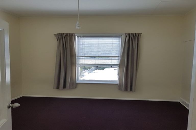 Photo of property in 213 The Parade, Island Bay, Wellington, 6023