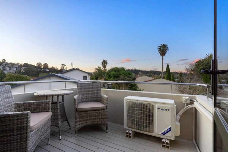 Photo of property in 10 Advance Way, Albany, Auckland, 0632