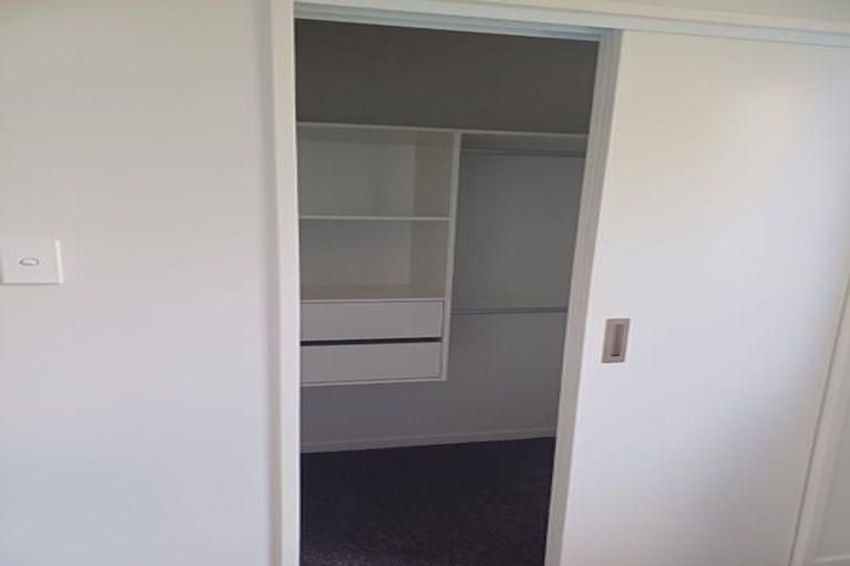 Photo of property in 1e Edgewood Way, Henderson, Auckland, 0612