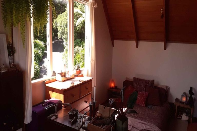 Photo of property in 122 Lone Kauri Road, Karekare, New Lynn, 0772