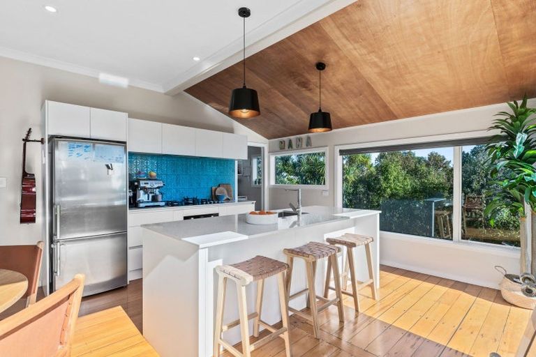 Photo of property in 44 Victoria Road, New Plymouth, 4310