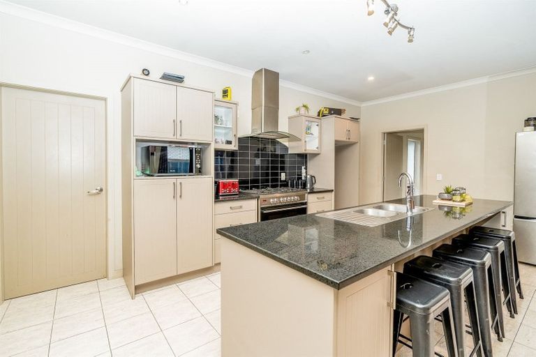 Photo of property in 21 Langdale Court, Huntington, Hamilton, 3210