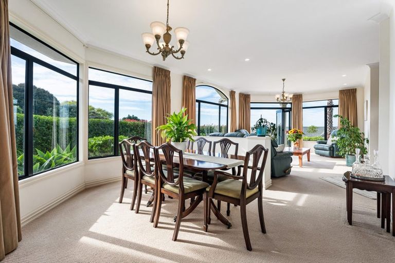 Photo of property in 36 Beauvoir Avenue, Matakatia, Whangaparaoa, 0930