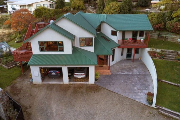 Photo of property in 35 Lakeside Road, Wanaka, 9305