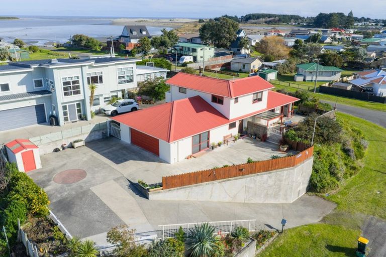 Photo of property in 12 Robbie Street, Foxton Beach, Foxton, 4815