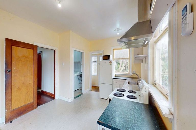 Photo of property in 14 Essex Street, Aro Valley, Wellington, 6021