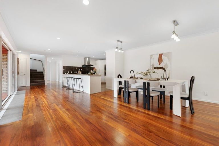 Photo of property in 42 Shelter Drive, Greenhithe, Auckland, 0632