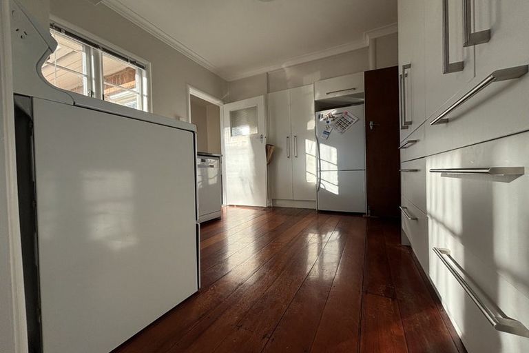 Photo of property in 60 Wellington Street, Pukekohe, 2120