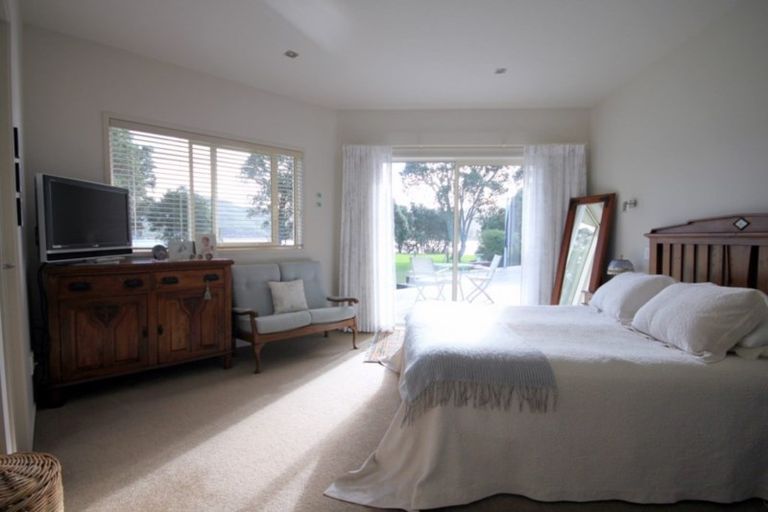 Photo of property in 69 Tangiteroria Lane, Pauanui, Hikuai, 3579