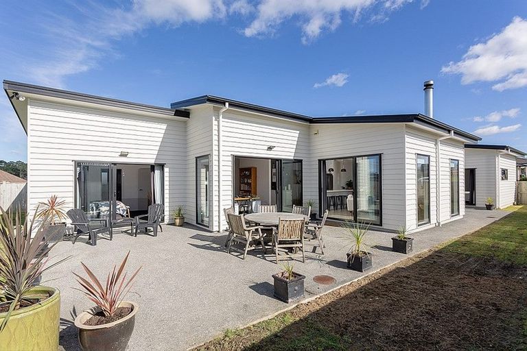 Photo of property in 7 The Landing, Riverhead, 0820