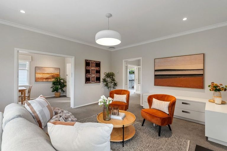 Photo of property in 7 Albemarle Road, Northland, Wellington, 6012